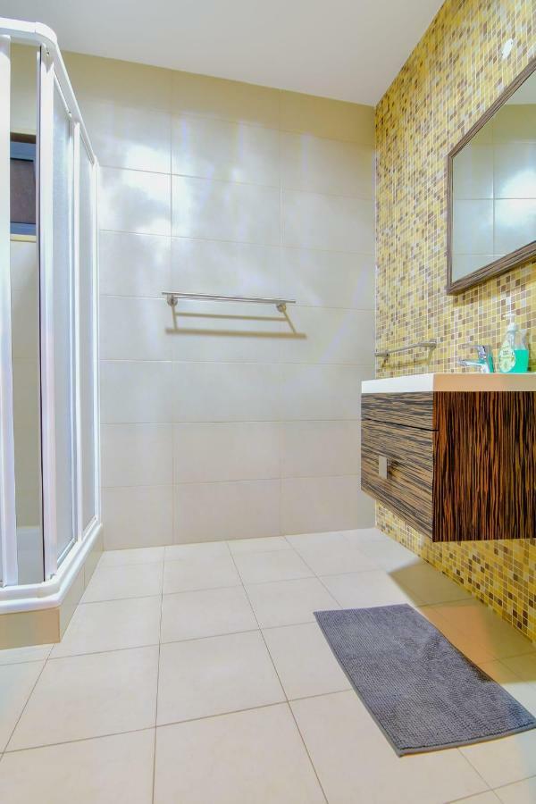Stunning Villa With Pool Албуфейра Екстериор снимка